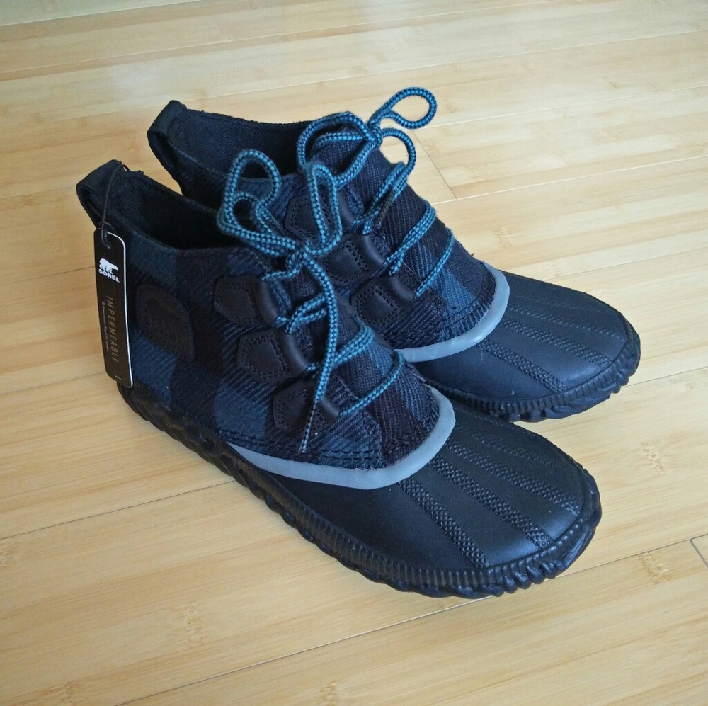 -NEW- Women's Sorel Out N About Plus Boots/Booties 8